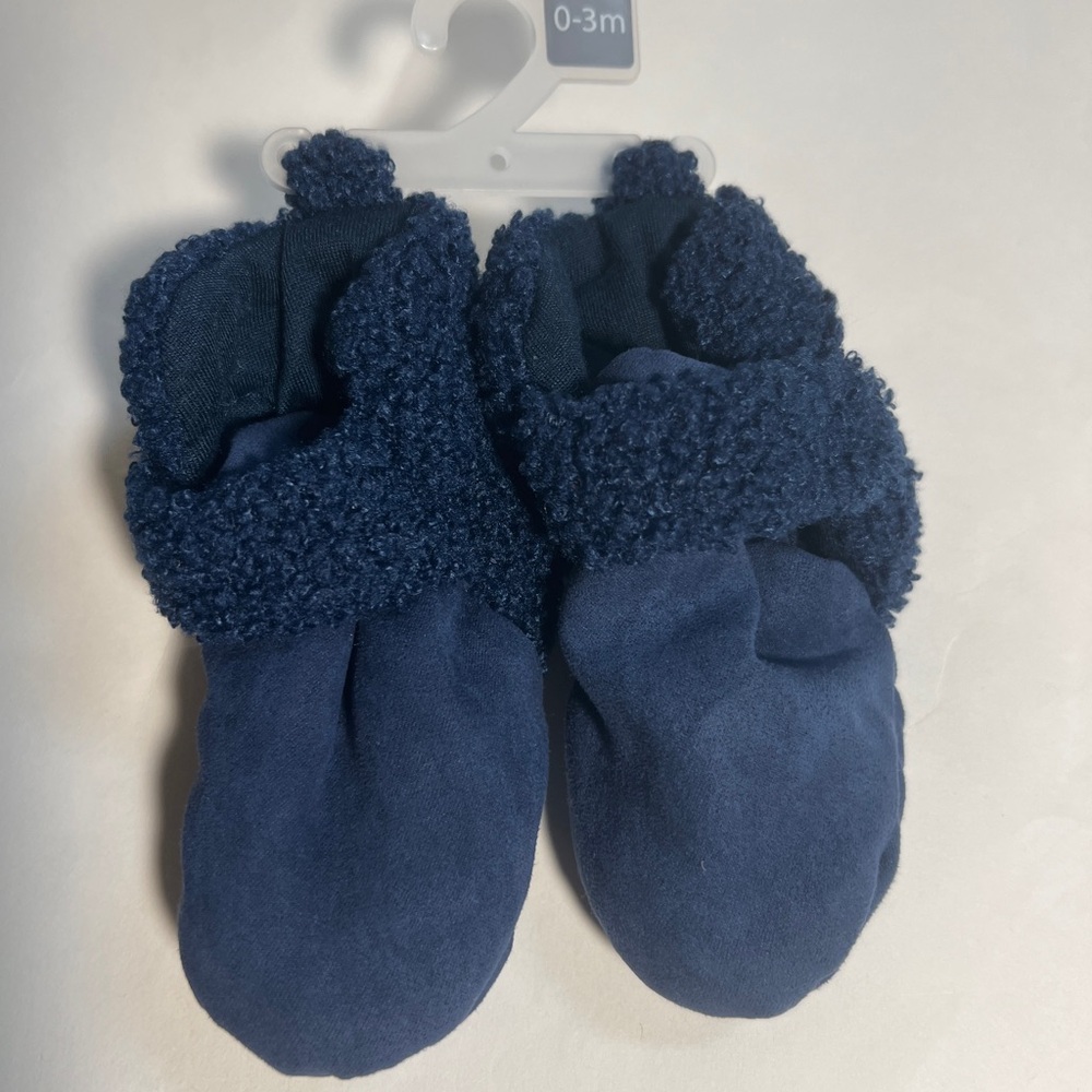 Craters Cozy Navy Baby Booties Size 0-3. NWOT